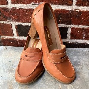 Tan Cloud Walkers Morgan 3788 leather upper Penny Loafer Heels